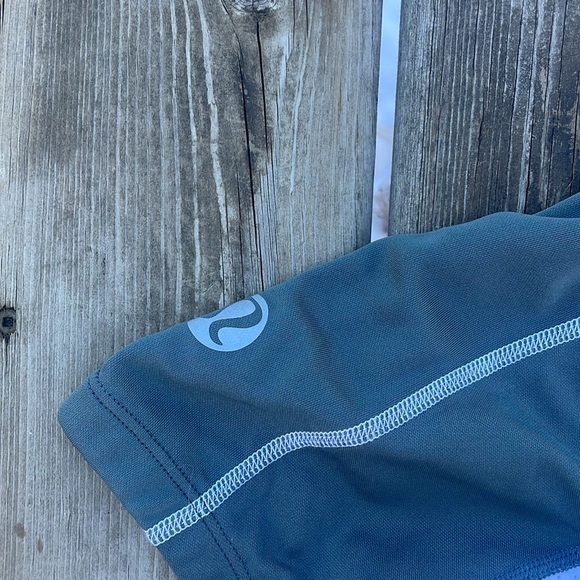 Lululemon Athletica cycling jersey Made in Canada - Picture 7 of 8